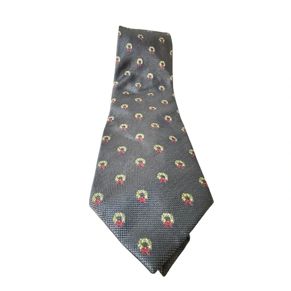 Henry Jacobson 100% Silk Holiday Tie – Wreath Pattern, Handmade
